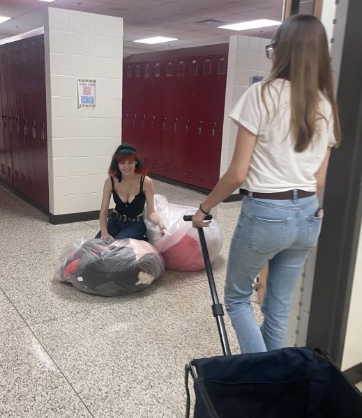 Student prepare items for the Prom Shop. Photo Courtesy of Avy Perkins.